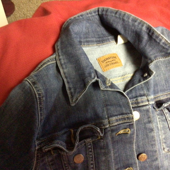 Ladies LEVI Jean jacket - Picture 3 of 4